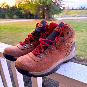 Columbia hiking boot